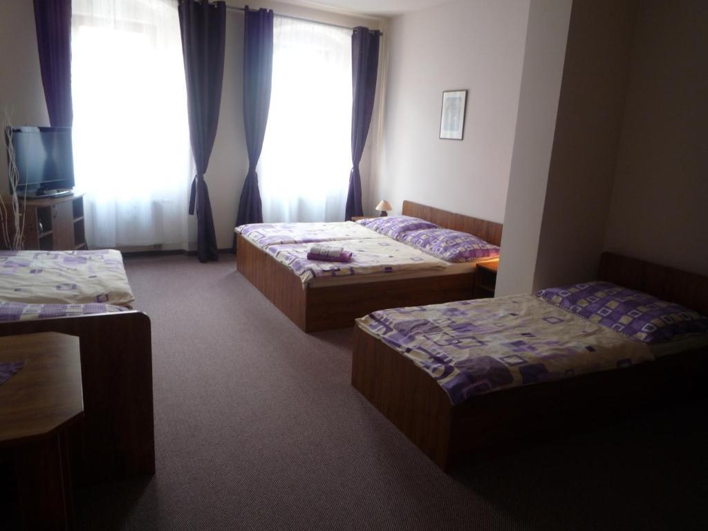 Bily Beranek 3* Kadan